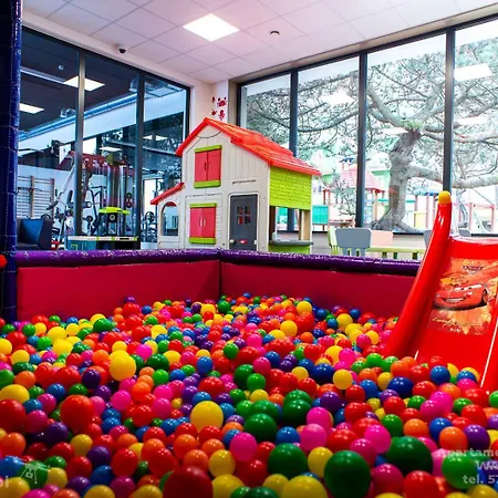 アパート Waterline Deluxe Class, Family Place コウォブジェク