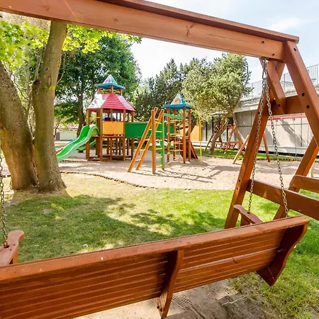 Waterline Deluxe Class, Family Place アパート