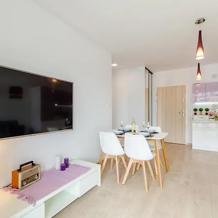 Waterline Deluxe Class, Family Place *