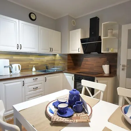 Waterline Deluxe Class, Family Place アパート