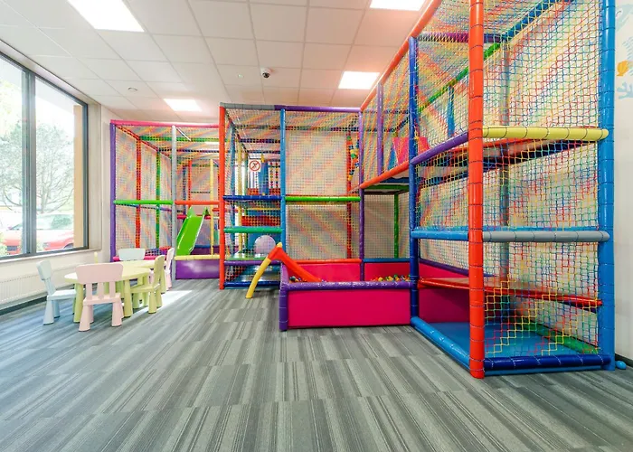 Waterline Deluxe Class, Family Place *