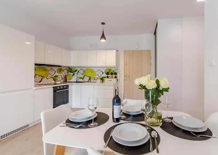 Waterline Deluxe Class, Family Place