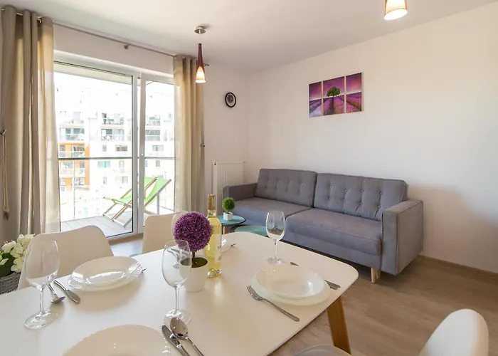 Waterline Deluxe Class, Family Place *