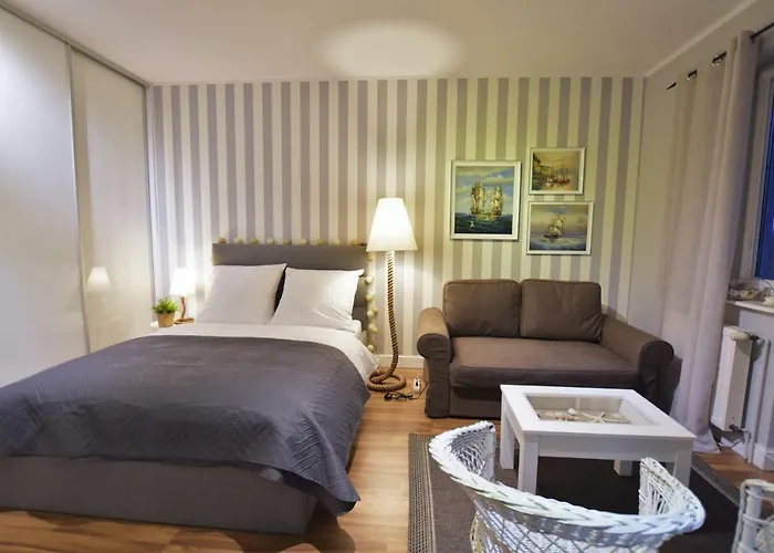 Waterline Deluxe Class, Family Place *